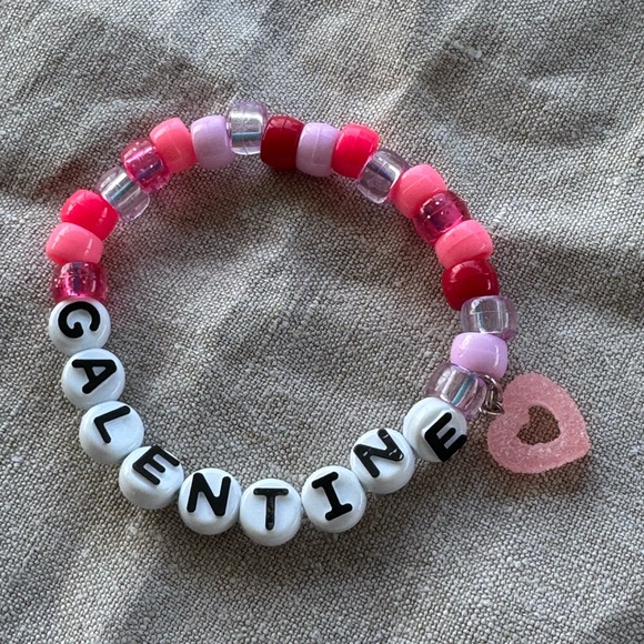 Jewelry - Valentine bracelet pink and red says galentine.